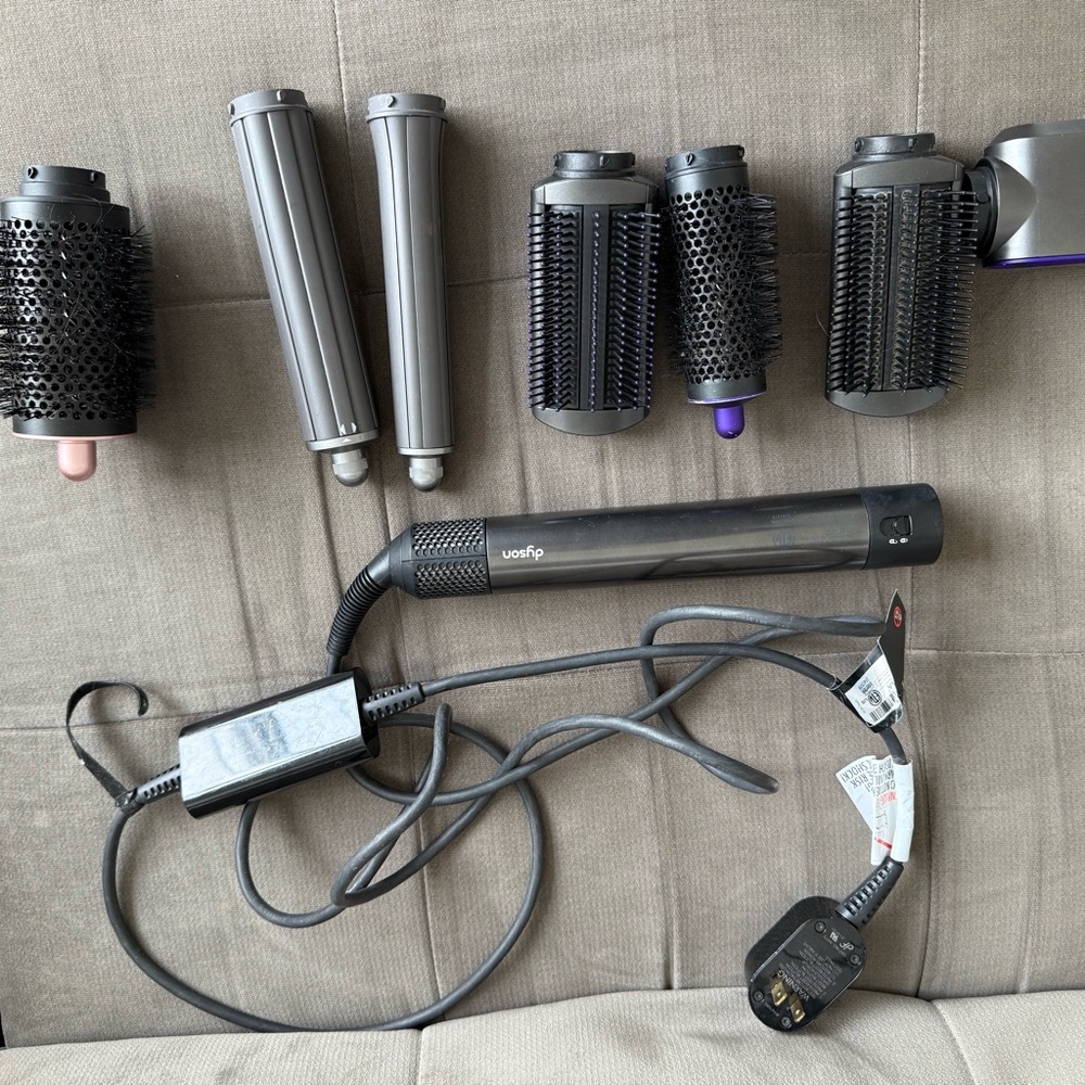 Dyson Hair Styler Set - Black and Purple
